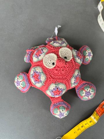 Roze/paars/witte fijn gehaakte octopus / speldenkussen beschikbaar voor biedingen