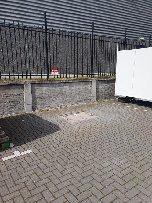 Te huur bij boxcomplex kerkrade   4 x  parkeerplaats 50 euro, Huizen en Kamers, Garages en Parkeerplaatsen