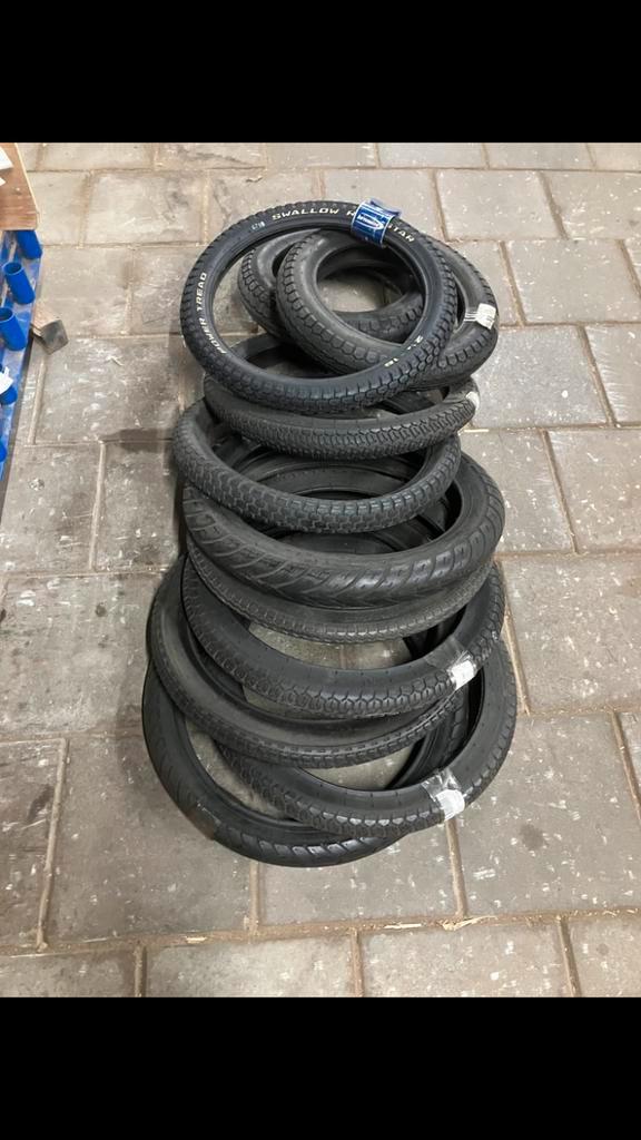 Scooter/brommer banden Diverse maten en merken, Fietsen en Brommers, Brommeronderdelen | Scooters, Gebruikt, Ophalen