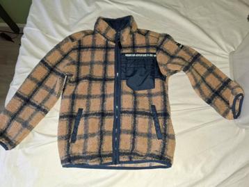 Jongens vest beschikbaar voor biedingen