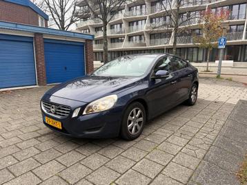 Volvo S60 1.6 T3 Kinetic Airco Cruise PDC Ocean Blue beschikbaar voor biedingen