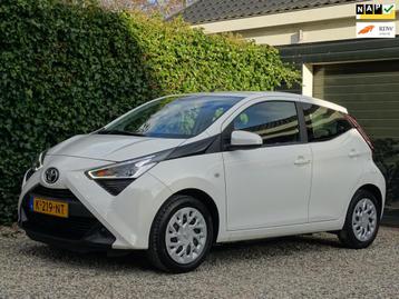 Toyota Aygo 1.0 VVT-i x-play beschikbaar voor biedingen