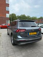 Volkswagen Tiguan Highline 1.4 TSI 150pk 6-DSG 2018 Grijs, Auto's, Volkswagen, 15 km/l, Zwart, 4 cilinders, 7 stoelen