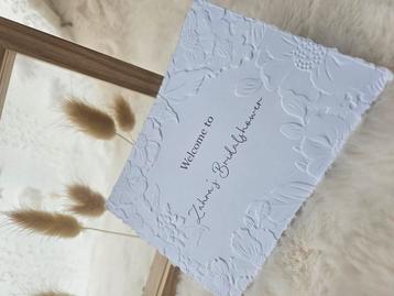 tafelkaarten  beschikbaar voor biedingen