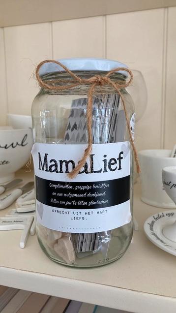 Kletspot Mama Lief beschikbaar voor biedingen
