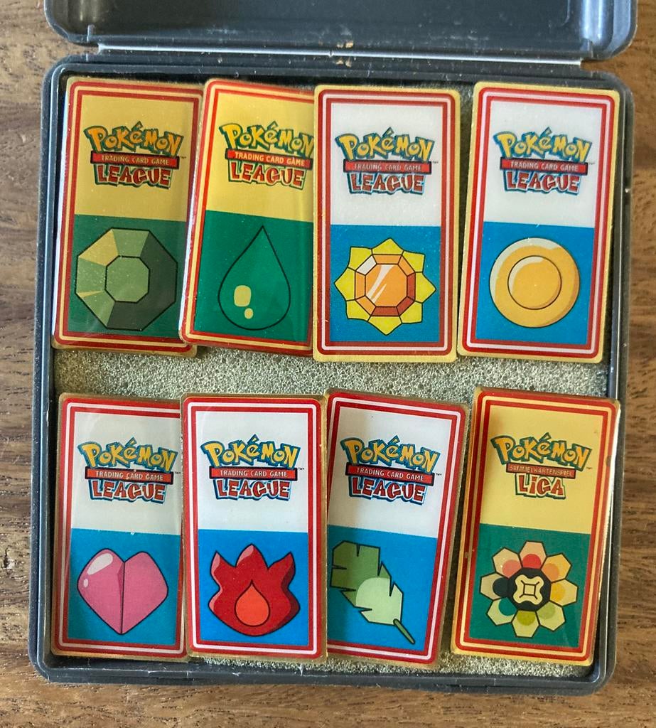 Pokémon Badges speldjes, Ophalen of Verzenden, Zo goed als nieuw, Overige onderwerpen