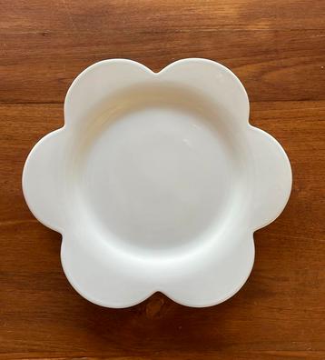 Villeroy en Boch bordje bloem beschikbaar voor biedingen