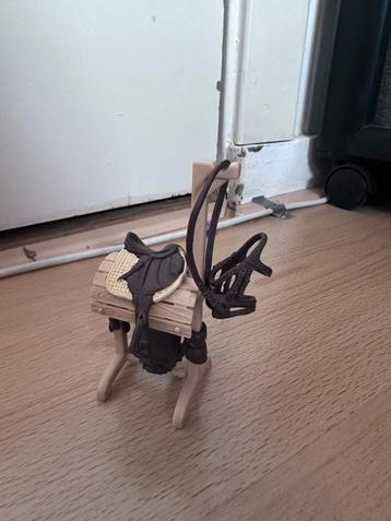 Schleich paarden tuig beschikbaar voor biedingen