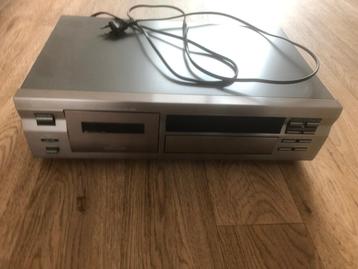 Yamaha cassettedeck beschikbaar voor biedingen