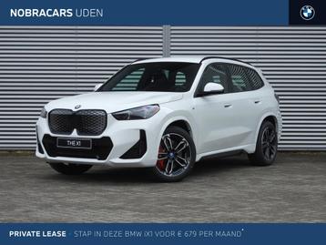 BMW iX1 eDrive20 M Sport / Sportstoelen / Adaptieve LED / M  beschikbaar voor biedingen