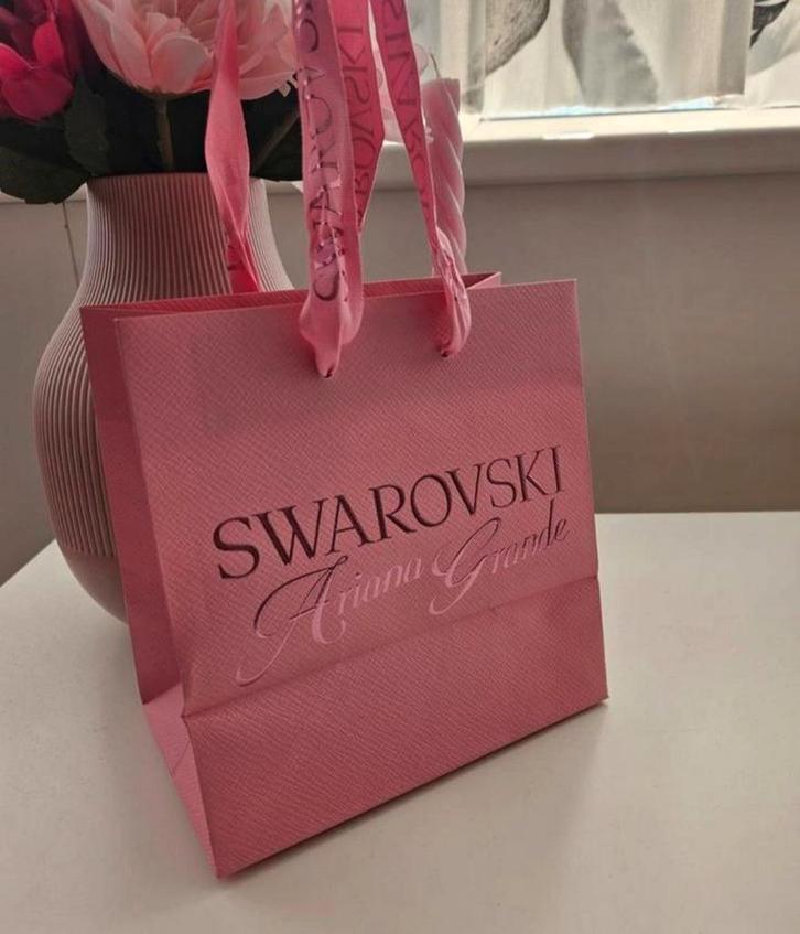 Ariana Grande/ Swarovski verzamelobject, Verzamelen, Muziek, Artiesten en Beroemdheden, Nieuw, Ophalen of Verzenden