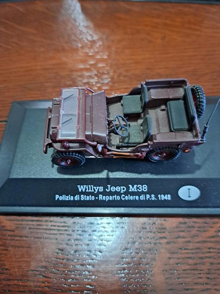 Militaire Voertuigen Collectie, Hobby en Vrije tijd, Modelbouw | Auto's en Voertuigen, Zo goed als nieuw, Auto, 1:50 of kleiner