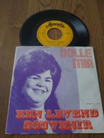 VINYL SINGLE   MIA VLINDERS  1940-2023, Ophalen of Verzenden, Zo goed als nieuw, Overige formaten, Levenslied of Smartlap