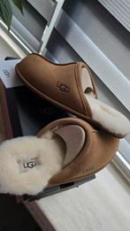 Ugg Pantoffels Maat 42, UGG, Bruin, Nieuw, Ophalen of Verzenden