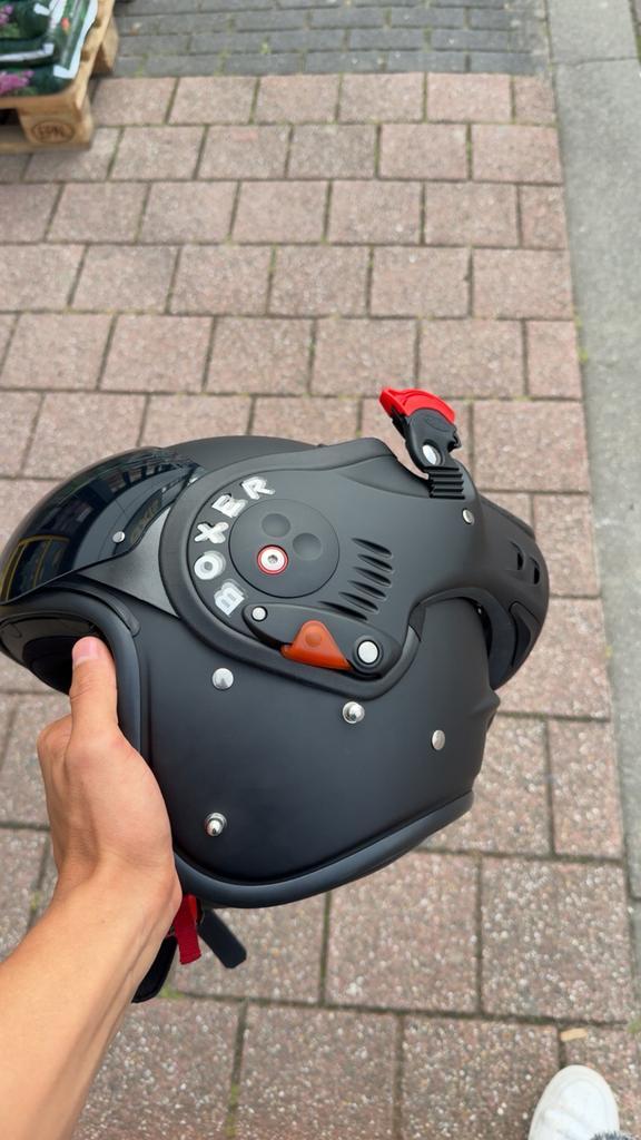 Roof boxer v8 alpha mat zwart S/M, Fietsen en Brommers, Brommerhelmen, Zo goed als nieuw, Ophalen of Verzenden