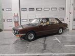 Bmw 520  E12  bruin metallic met beige interieur, Hobby en Vrije tijd, Ophalen of Verzenden, Nieuw, Auto, Overige merken