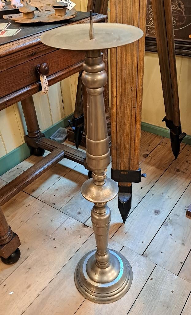 Antieke kerk kandelaar 77 cm hoog mooie verzilverde patina, Overige materialen, Gebruikt, Bruin, Ophalen of Verzenden