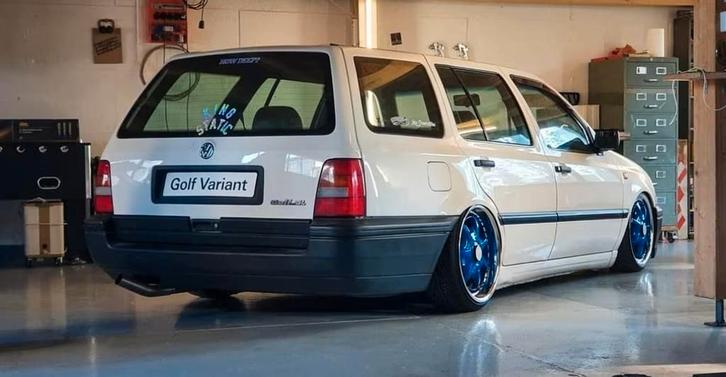 Heckblende VW Golf 3 Variant / station NOS Hella, Auto-onderdelen, Carrosserie en Plaatwerk, Bumper, Voor, Nieuw, Ophalen