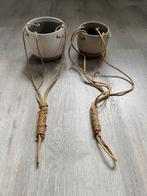 2 potten voor hangplanten., Ophalen of Verzenden, Overige soorten, Minder dan 100 cm