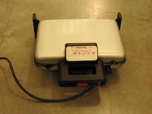 Tefal contact grill / sandwich maker. 700 W. Nieuwstaat., Witgoed en Apparatuur, Contactgrills, Zo goed als nieuw, Ophalen of Verzenden