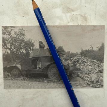 Nederlandse foto mei 1940 Franse Panhard Zevenbergsche Hoek beschikbaar voor biedingen