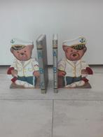 Boekensteun  beren kapitein hout, Ophalen
