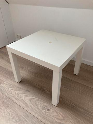 IKEA tafeltje beschikbaar voor biedingen