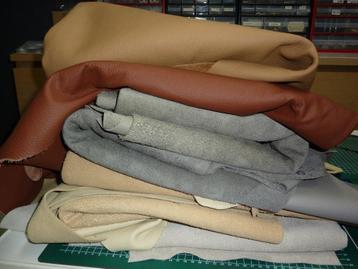 Atelier OPRUIMING grote huien echt rundleer leer beschikbaar voor biedingen