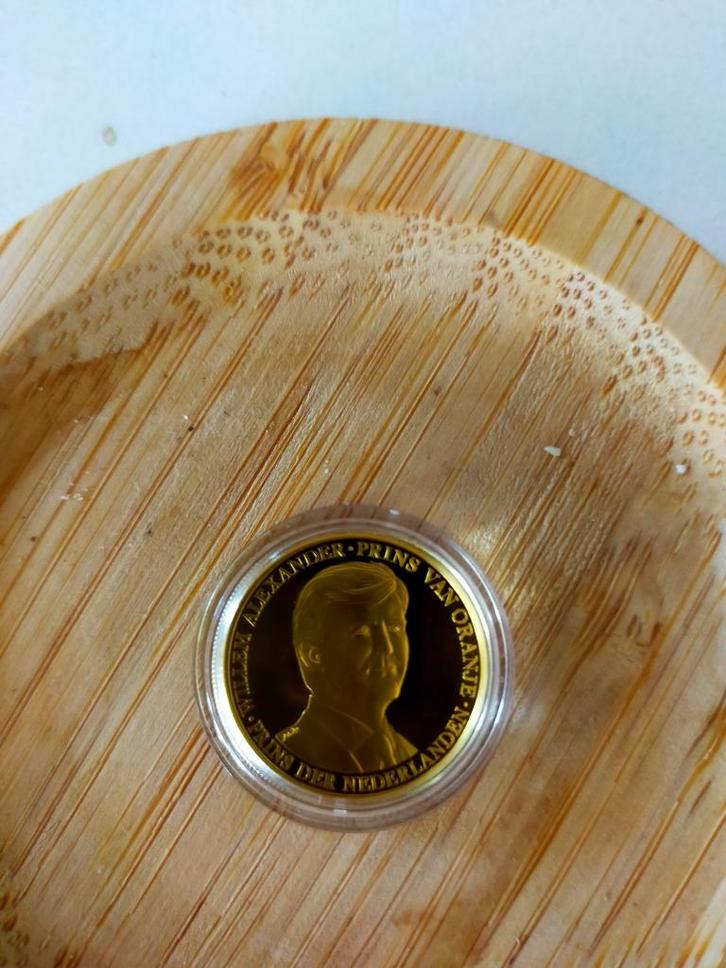 Gouden penning Koning Willem Alexander, Postzegels en Munten, Edelmetalen en Baren, Goud, Verzenden