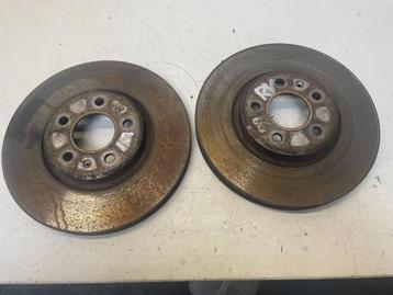Remschijf voor van een Audi Q5 beschikbaar voor biedingen