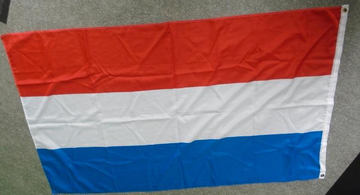 VLAG NATIONALE VLAG, NEDERLAND 90X150 CM NIEUW, Diversen, Vlaggen en Wimpels, Nieuw, Ophalen of Verzenden