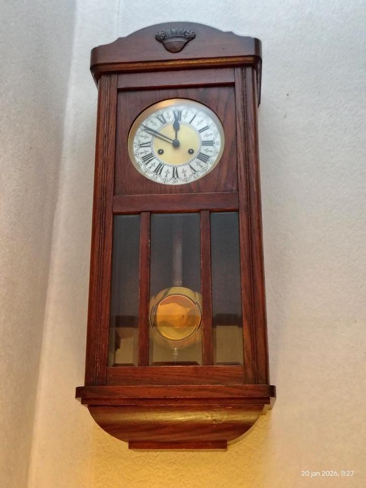 Antieke klok met slinger en houten kast, Antiek en Kunst, Antiek | Klokken, Ophalen