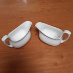 Twee Wedgwood Bone China witte sauskommen, Huis en Inrichting, Keuken | Servies, Ophalen of Verzenden, Zo goed als nieuw, Porselein