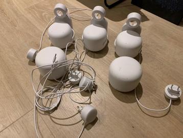 Google nest mesh systeem- 2x router, 3x wifi punt met houder beschikbaar voor biedingen