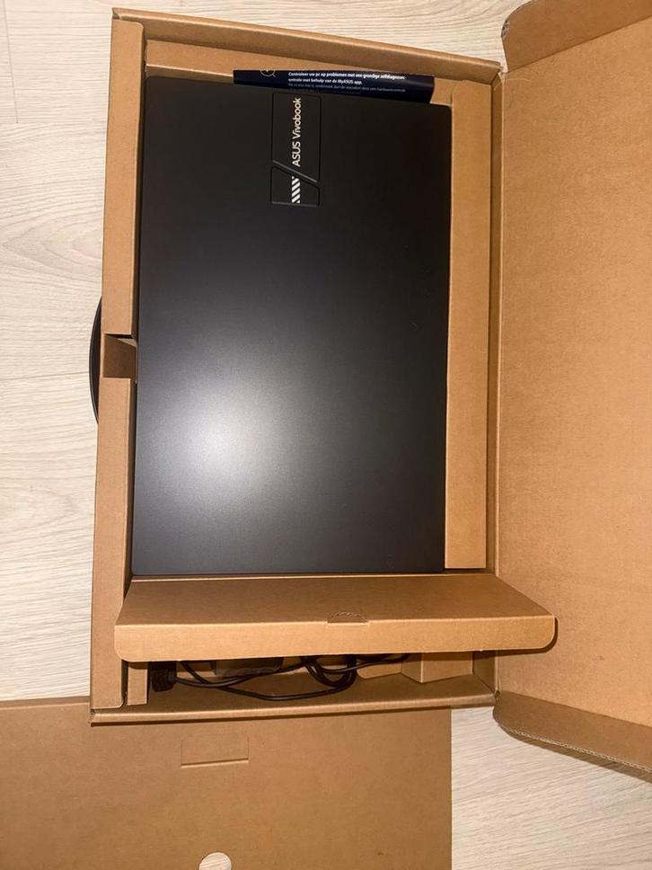 Asus Vivobook i7 (2024) - Zo goed als nieuw!, Computers en Software, Windows Laptops, Zo goed als nieuw, 15 inch, SSD, 3 tot 4 Ghz