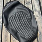 Zadelhoes Piaggio Zip custom buddydek, Piaggio, Info@jynkx.com, Jynkx, Nieuw