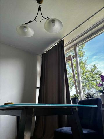 Grote glazen tafel xooon beschikbaar voor biedingen