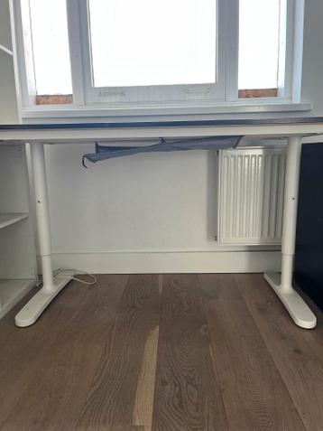 Bureau Zwart 140x60 - In Hoogte Verstelbaar (IKEA Bekant) - afbeelding 3