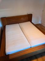 houten tweepersoonsbed met lattenbodems en matrassen, Huis en Inrichting, Ophalen, Zo goed als nieuw, Tweepersoons