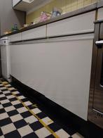Vintage witte Bruynzeel keuken voor onderdelen, Huis en Inrichting, Keuken | Complete keukens, Gebruikt, Staal of Rvs, Wit, Ophalen
