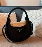 Prada Tas, Ophalen, Zo goed als nieuw, Zwart, Handtas