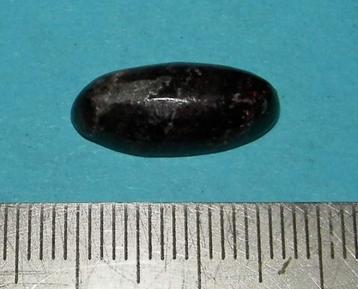 Charoiet cabochon CA - 18x8mm beschikbaar voor biedingen