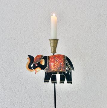 50er jaren Indiaase olifant-kandelaar op drie-poot beschikbaar voor biedingen