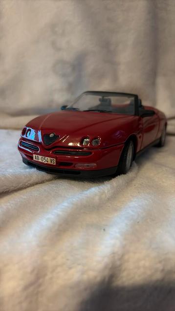 Alfa Romeo Spider Modelauto - Bburago 1:18 beschikbaar voor biedingen