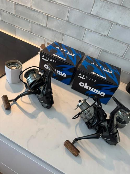 nieuwe grote okuma aventa 8000 baitrunner ! bruut, Watersport en Boten, Hengelsport | Zeevissen, Nieuw, Molen, Ophalen of Verzenden