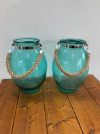 2 groene glazen vazen. 20 cm., Huis en Inrichting, Woonaccessoires | Vazen, Ophalen of Verzenden, Minder dan 50 cm, Groen, Glas