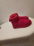 Leuke roze UGG laarsjes, UGG, Lage of Enkellaarzen, Ophalen of Verzenden, Zo goed als nieuw