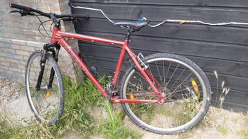 Opknapper kinderfiets beschikbaar voor biedingen