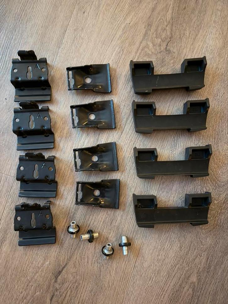 Thule kit 186009 | VW, Passat & Alltrack vanaf 2015, Auto diversen, Dakdragers, Zo goed als nieuw, Ophalen of Verzenden