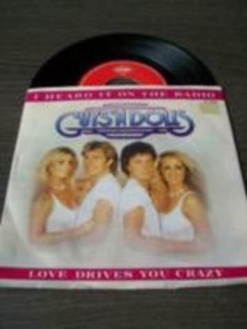 GUYS 'N DOLLS met I HEARD IT ON THE RADIO 7 inch (1982)   beschikbaar voor biedingen